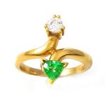 טבעת נועה בגרנט ירוק וביהלום
