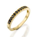 טבעת שורה יהלומים שחורים זהב צהוב דגם פולי