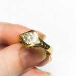טבעת יהלומים בדגם עין