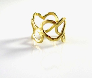 טבעת זהב דגם לבבות
