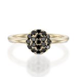 טבעת Berry עם יהלומים שחורים
