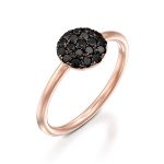 טבעת יהלומים שחורים זהב ורוד Berry בטופ שחור