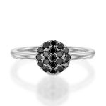 טבעת יהלומים שחורים בזהב לבן דגם Berry